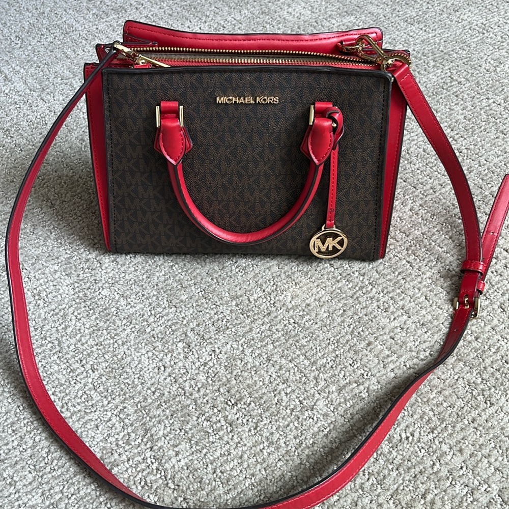Michael kors purse